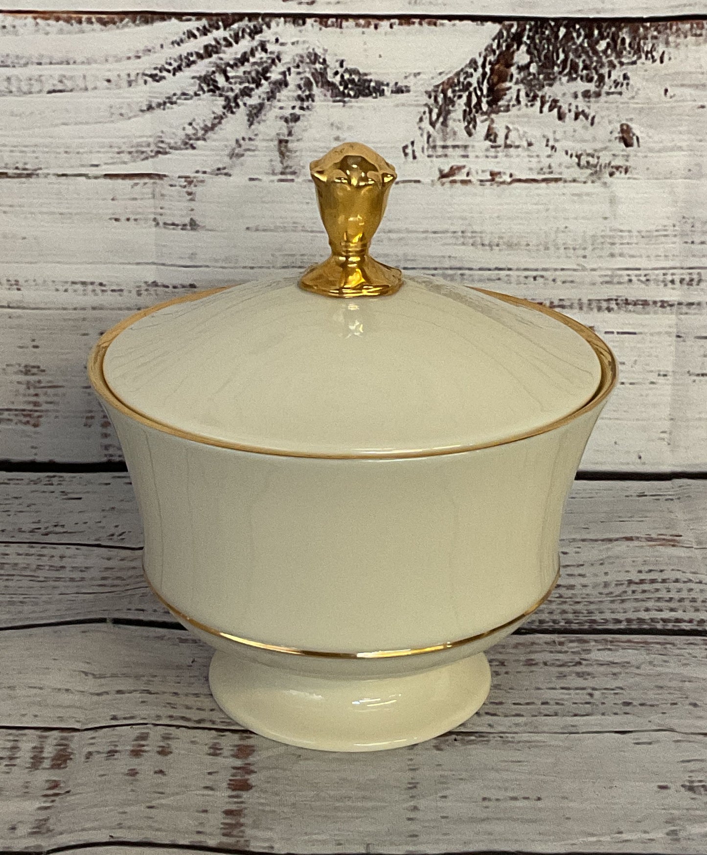 Lenox Vintage Lyric Candy Dish Cream Gold