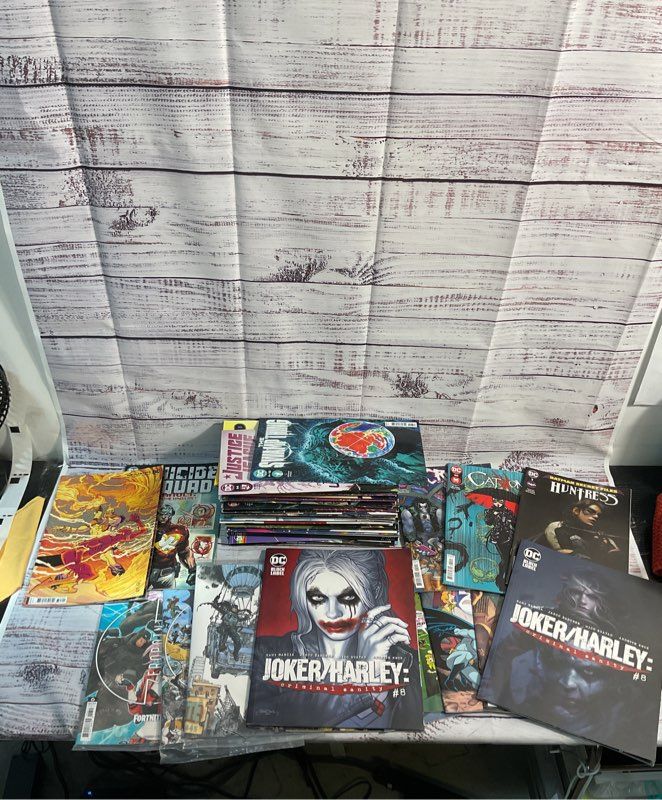 Lot Of 50+ Mix Dc Comics Flash-Shazam-Wonder Woman-Superman And More