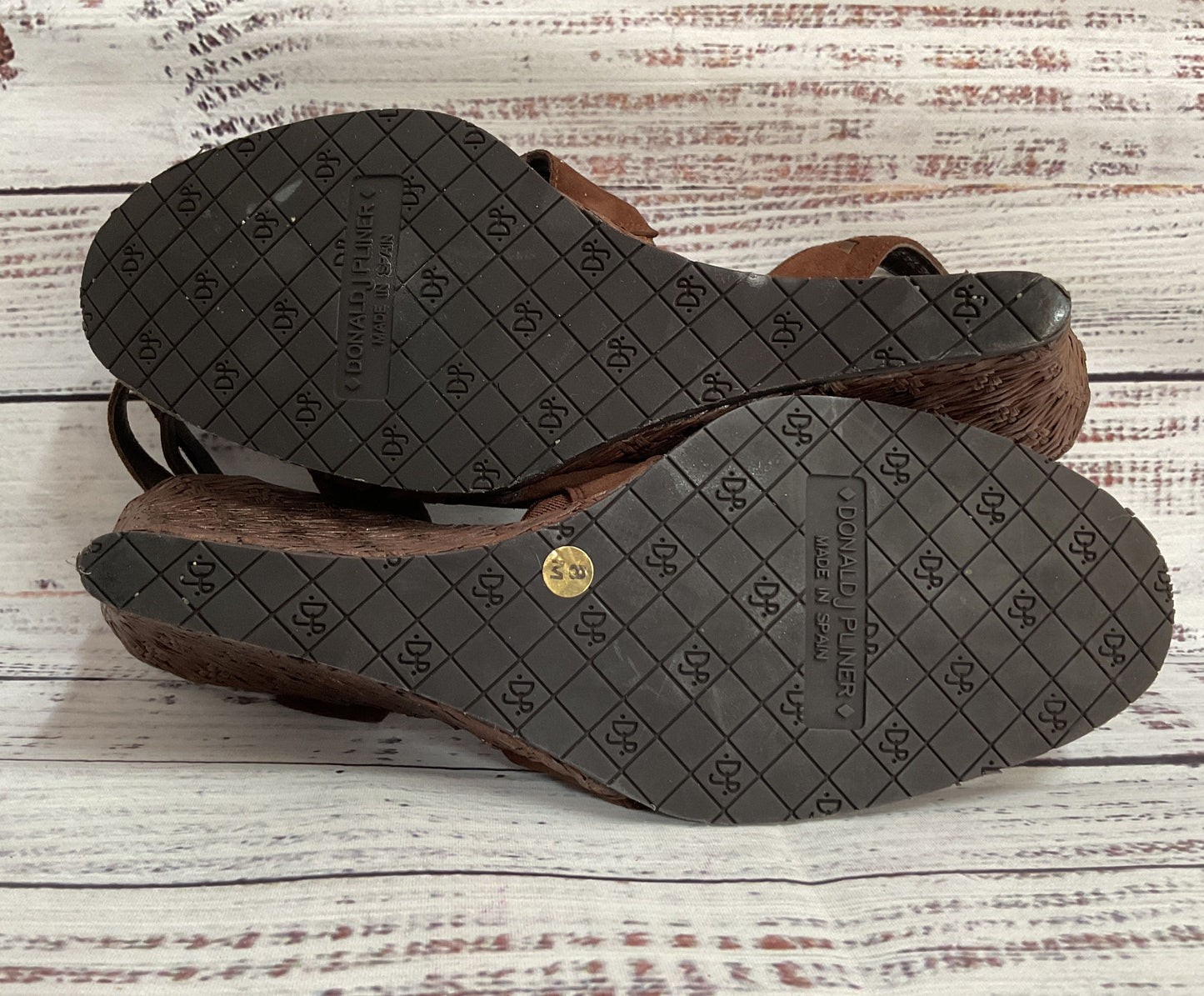 Donald J. Pliner Quetas Women's Brown Suede Wedge Sandals Size 8 Made in Spain