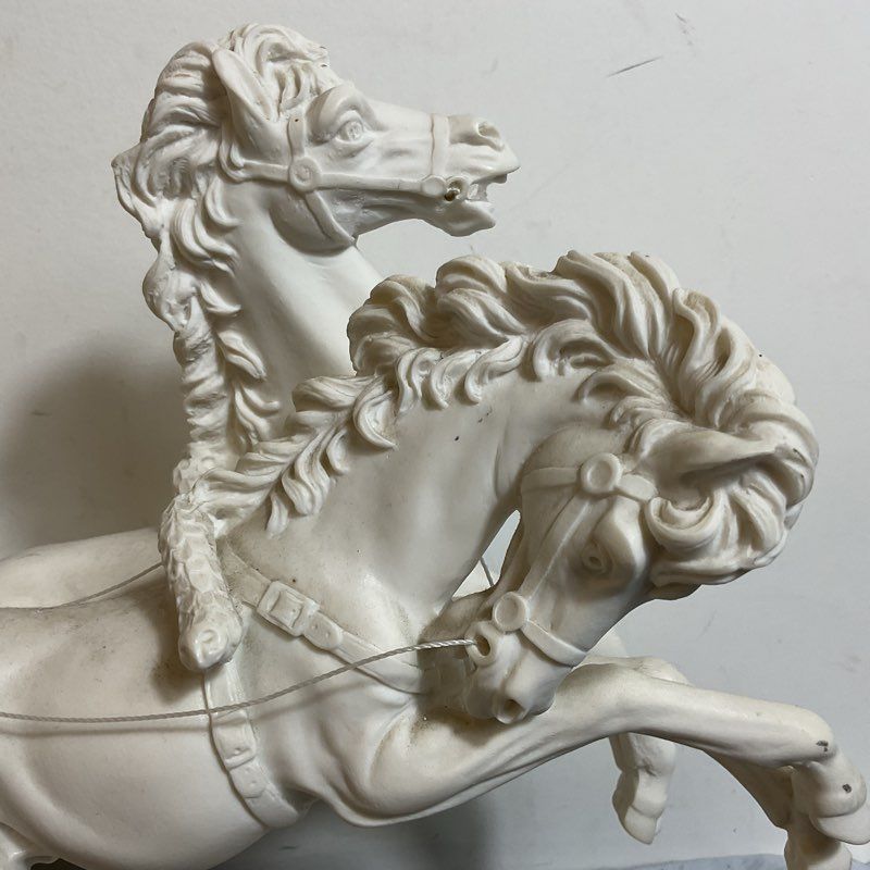 VTG. Signed A. SANTINI Roman Chariot Gladiator Horses Sculpture- 16.5" x 11.5"