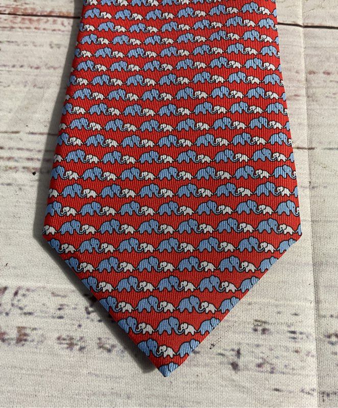 Thomas Pink Men's Red Elephant Pattern Tie Made In Italy 100% Silk