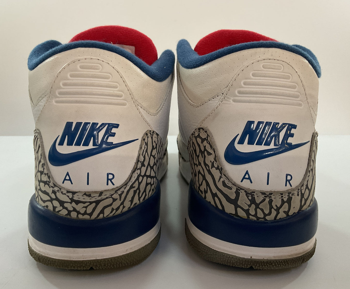 Nike Air Jordan 3 Retro OG Boy's True Blue Mid Top Sneakers Size 6 Y 854261-106