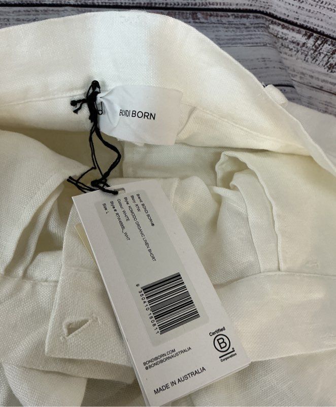 NWT Women's Bondi Born White Linen Shorts Size L