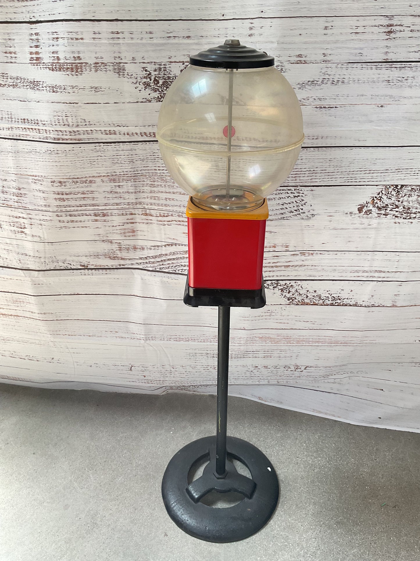 Vintage Victor 1 Penny Cent Gumball Machine On Stand Working No Key
