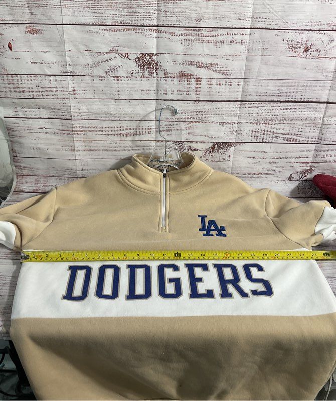 Los Angeles Dodgers Unisex 1/4 Zip Hoodie Size M Women’s Night 2026 Cream