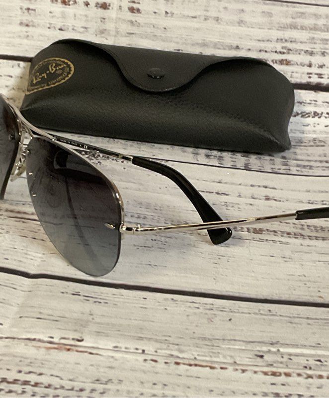 Ray Ban Black & Silver RB3449 Sunglasses 135 Italy