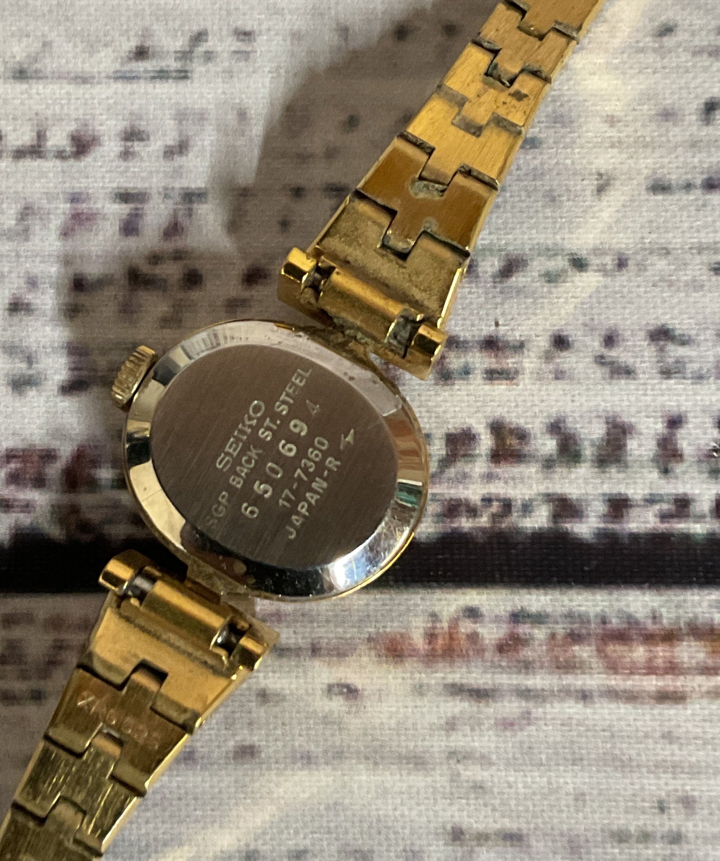 SEIKO 17-7360 Gold Tone Vintage Japan Watch