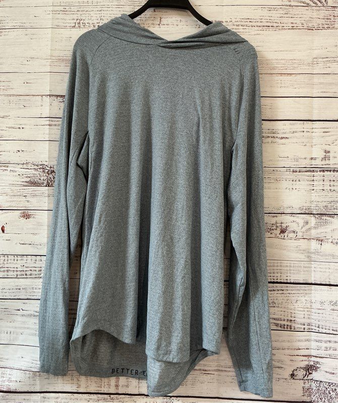 Men's Lululemon Bluegray Long Sleeve Pullover with hood Size L