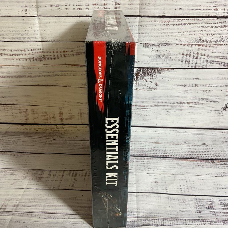 NEW SEALED Dungeons & Dragons Essentials Kit