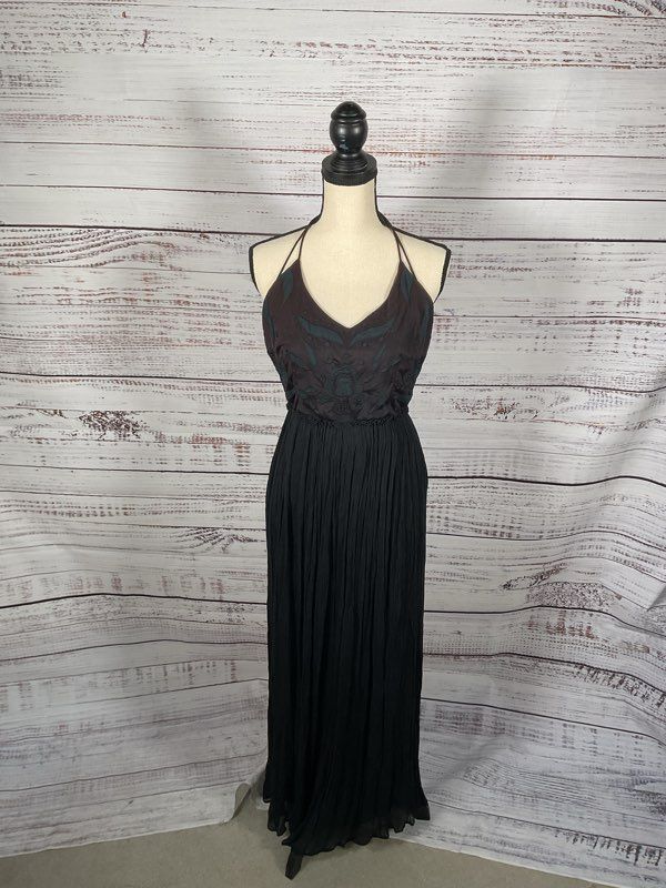 NWT Women's Chan Luu Spaghetti String Embroidery Top Pattern Maxi Dress Size M