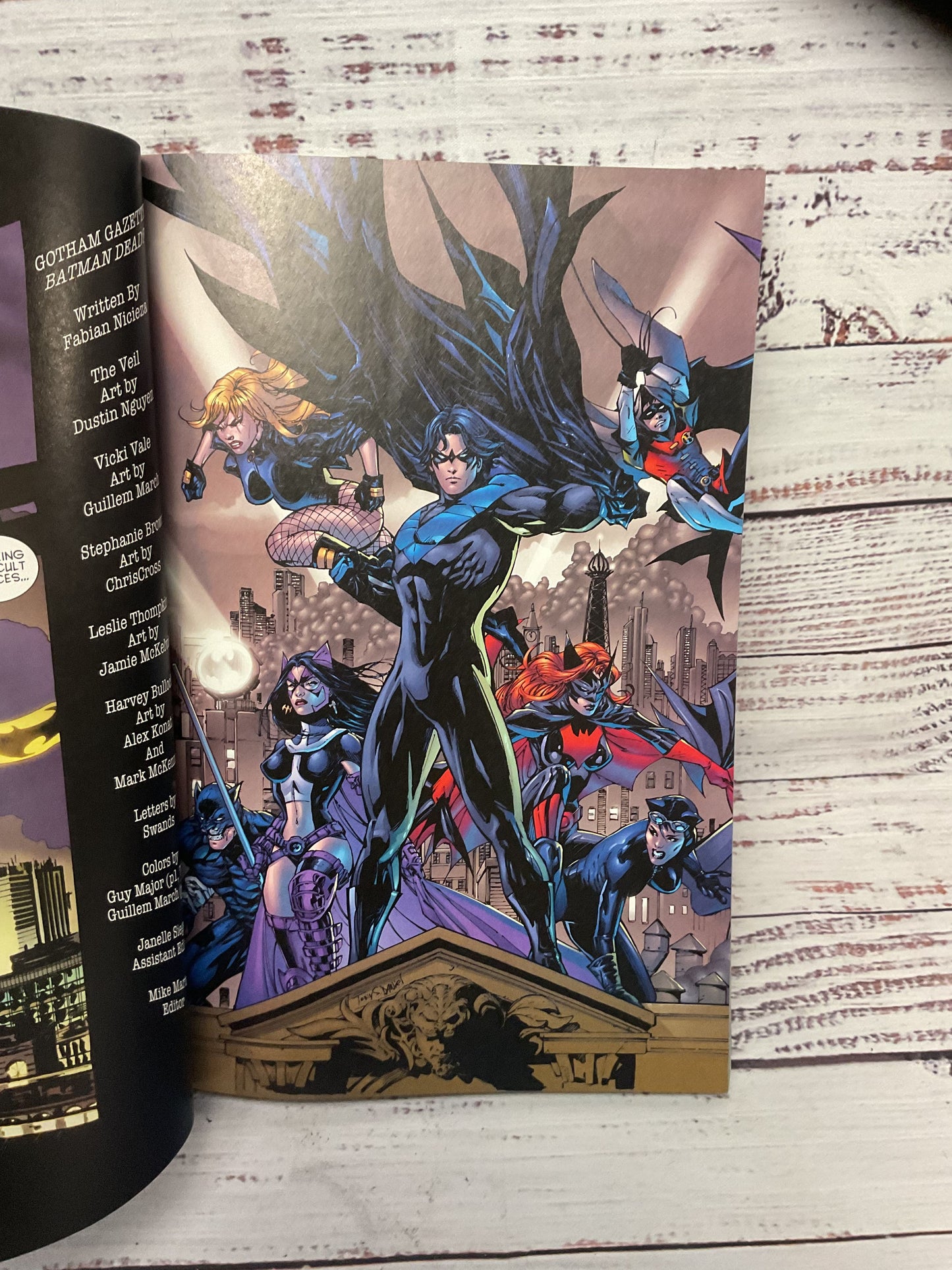 DC Comics Batman: Battle For The Cowl The Complete Collection By Tony Daniel