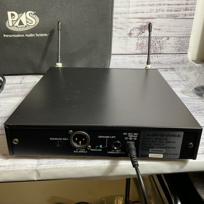 AUDIO TECHNICA ATW-R14 UHF DR-R4 Diversity Receiver with DR-T600 Microphone