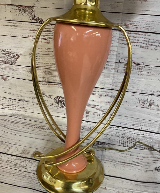 Vintage Chapman 1984 Pink Ceramic Table Lamp 30" Pick up Only