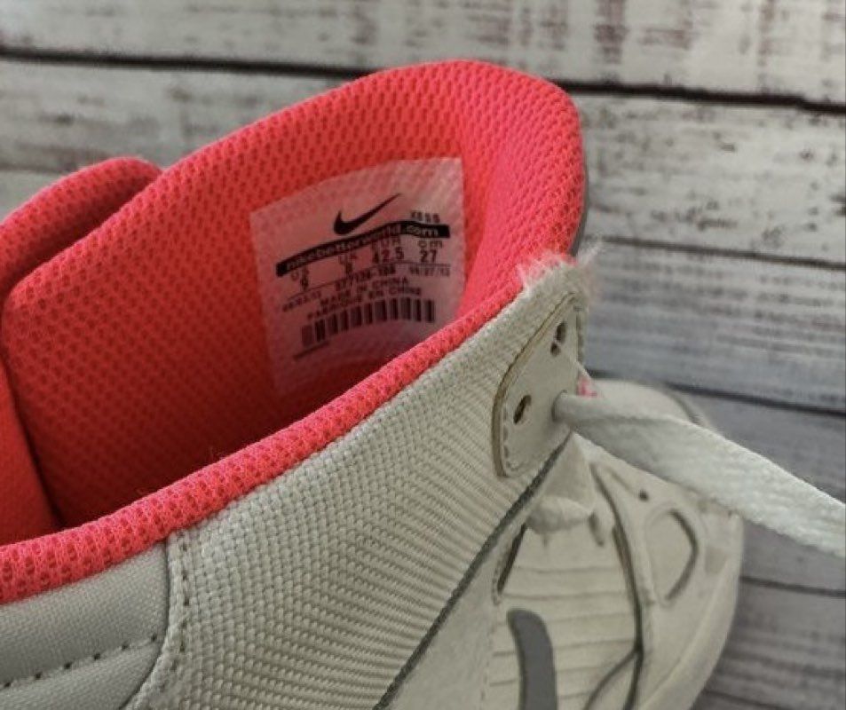 Men's Nike Air High-Top White Sneaker Size 9