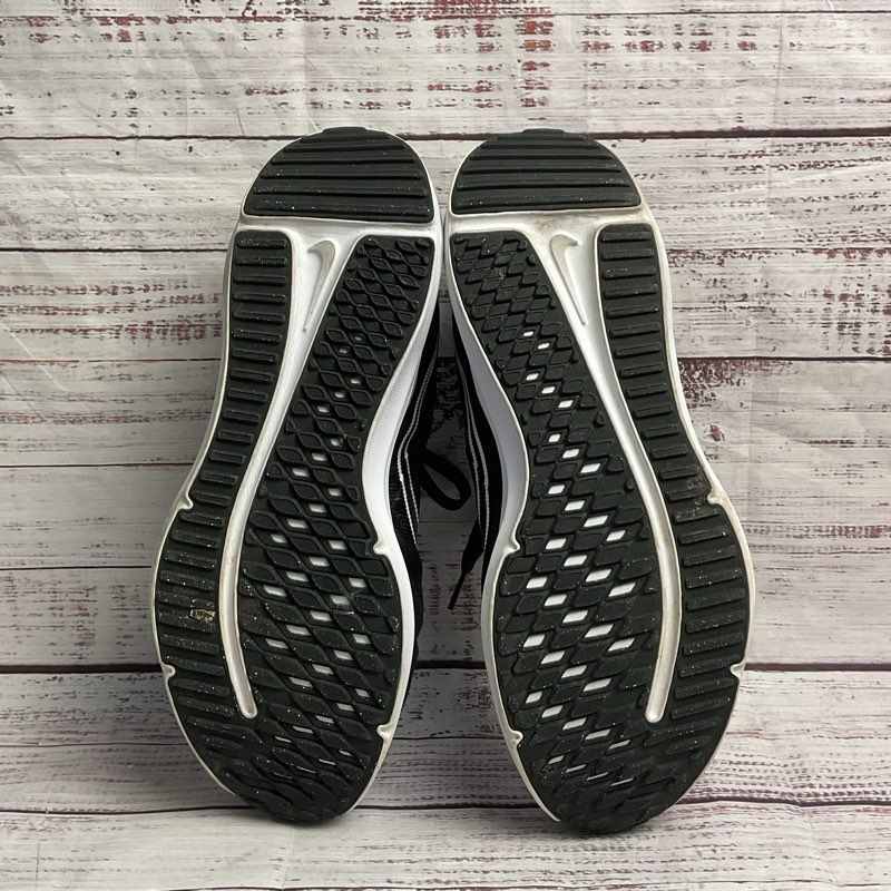 Nike Downshifter 12 Black Athletic Running Sneaker Men's Size 8.5 US