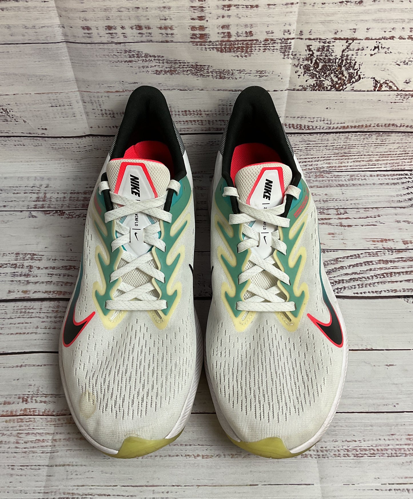 Nike Air Zoom Winflo 7 Flash Crimson Aqua Athletic Shoe Men 10.5