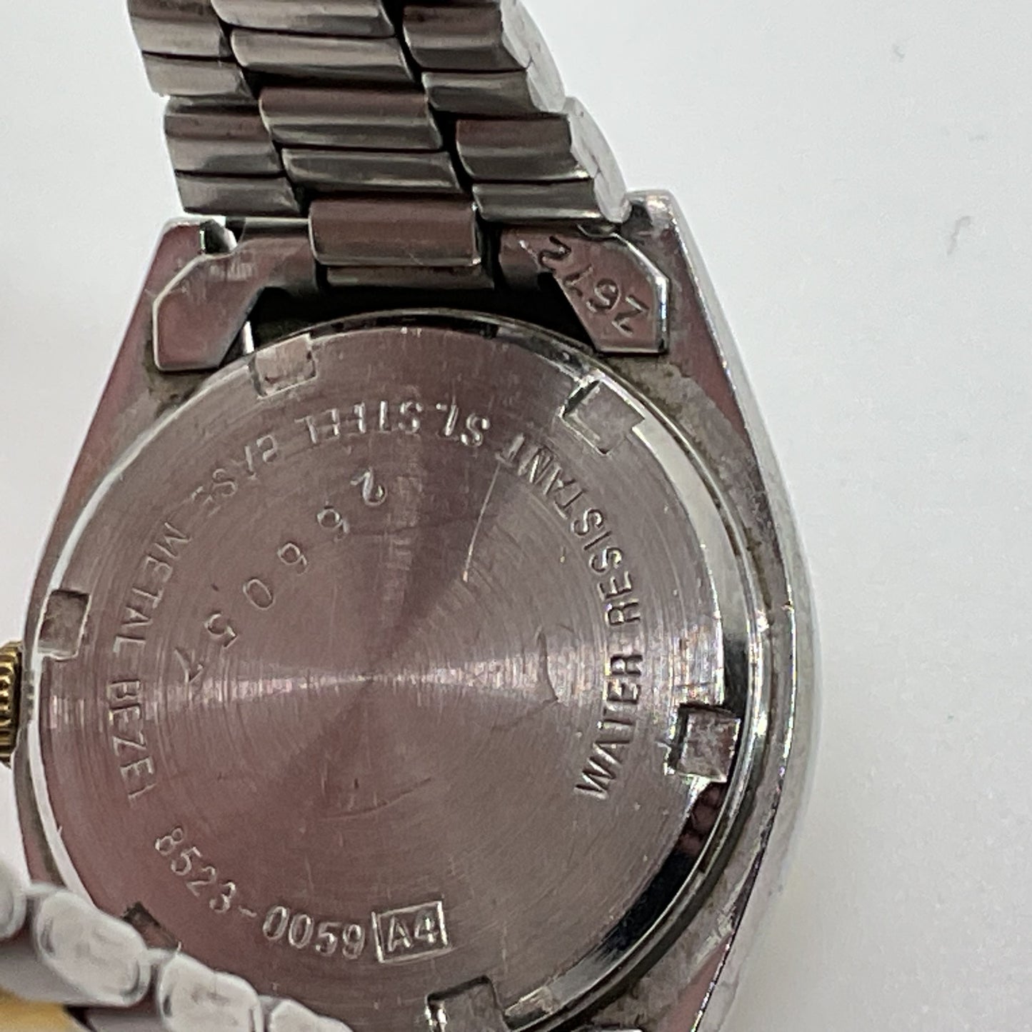 SEIKO 8523-0059 A4 Women's Two Tone Day/Date Watch- NEEDS BATTERY