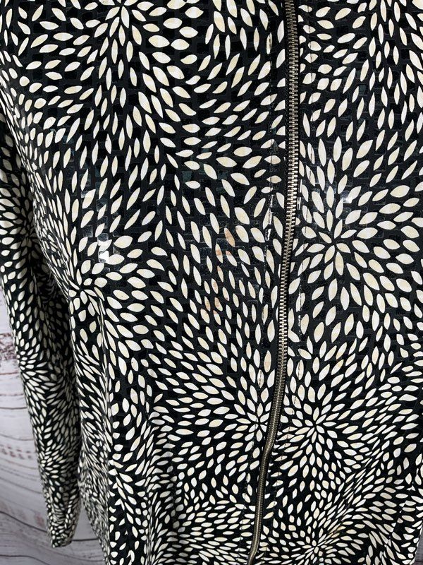 Misook Women's Black & White Floral Print Polyester Blend Full Zip Jacket Sz L