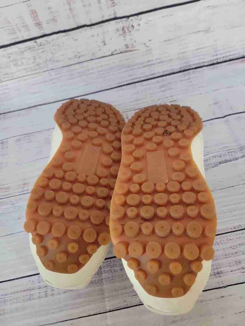 Women's Puma x Fenty White Sneaker Size 7
