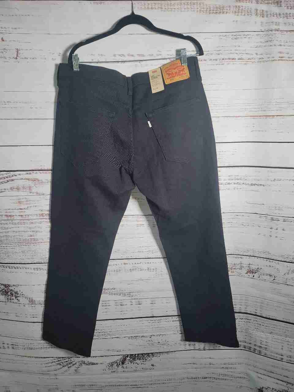 NWT Men's Levis Black Jeans Size 36 X30