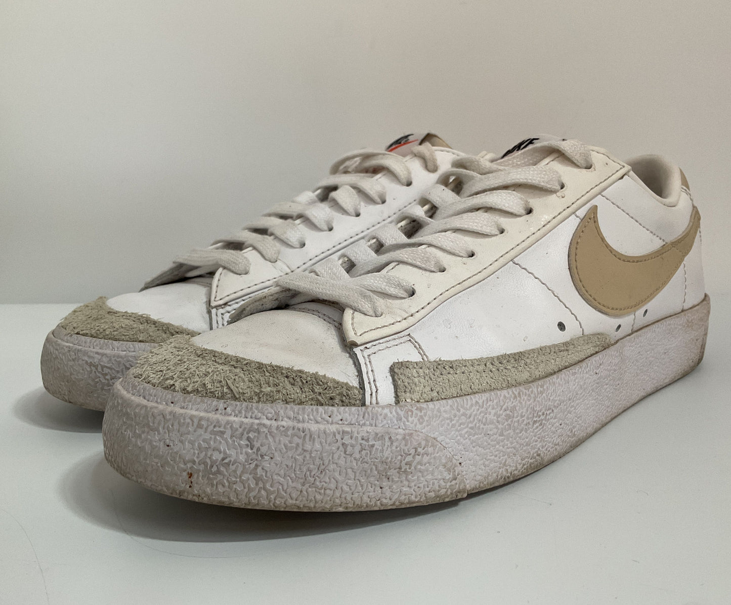Nike Blazer Low '77 Women's White Pale Coral Low Top Sneakers DC4769-106