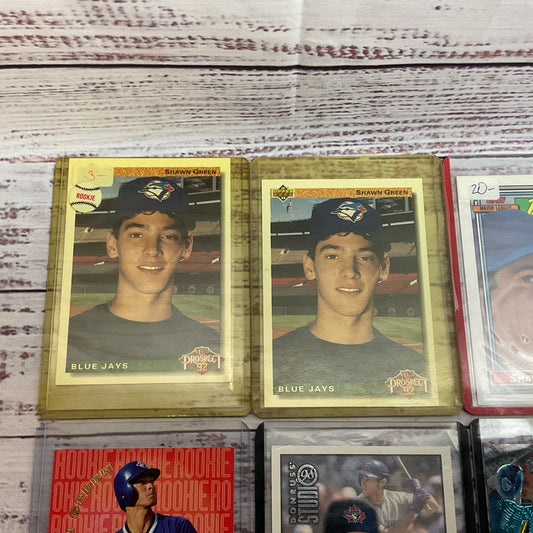 Various Topps, Dunruss, Upper Deck MLB SHAWN GREEN Cards (ONE IS SIGNED)