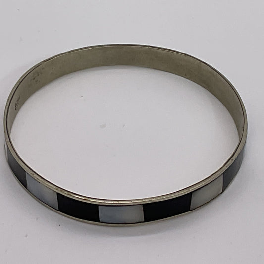 VTG. ALPACA Mexico Silver Tone MOP & Onyx Inlay Bangle Bracelet- 8"