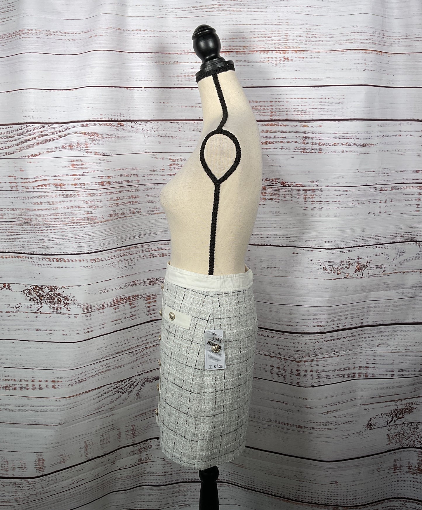 NWT Guess White and Denim Natalie Tweed Skirt - Size Small