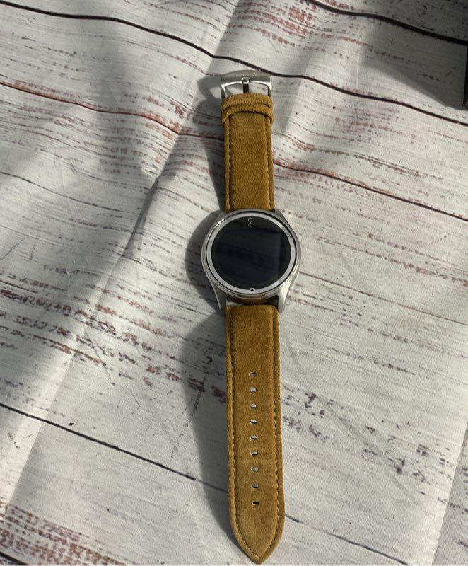 Olio Silver Tone Smart Watch With Leather Strap and Box
