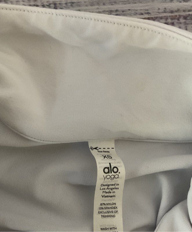 Women's Alo Yoga White Jacket Size XS