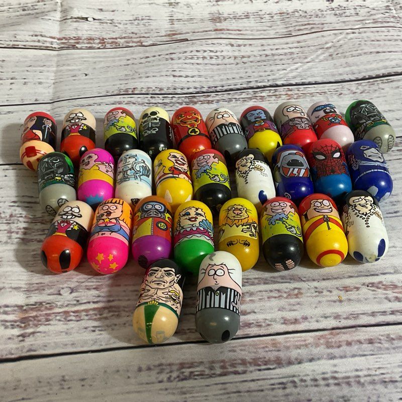 Lot of 29 Moose Toys Inc. MIGHTY BEANZ Beans