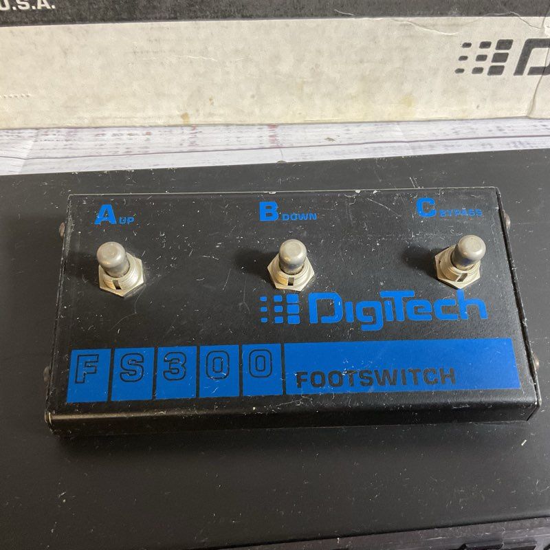 DIGITECH DIGITECH Vocalist II Harmony Processor with FS300 Footswitch- AS-IS