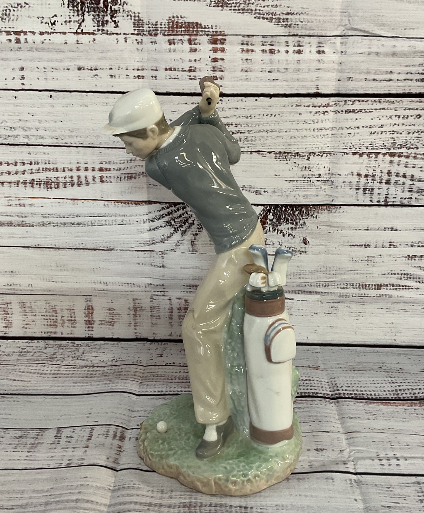 Lladro 4824 Golfer Porcelain Figurine