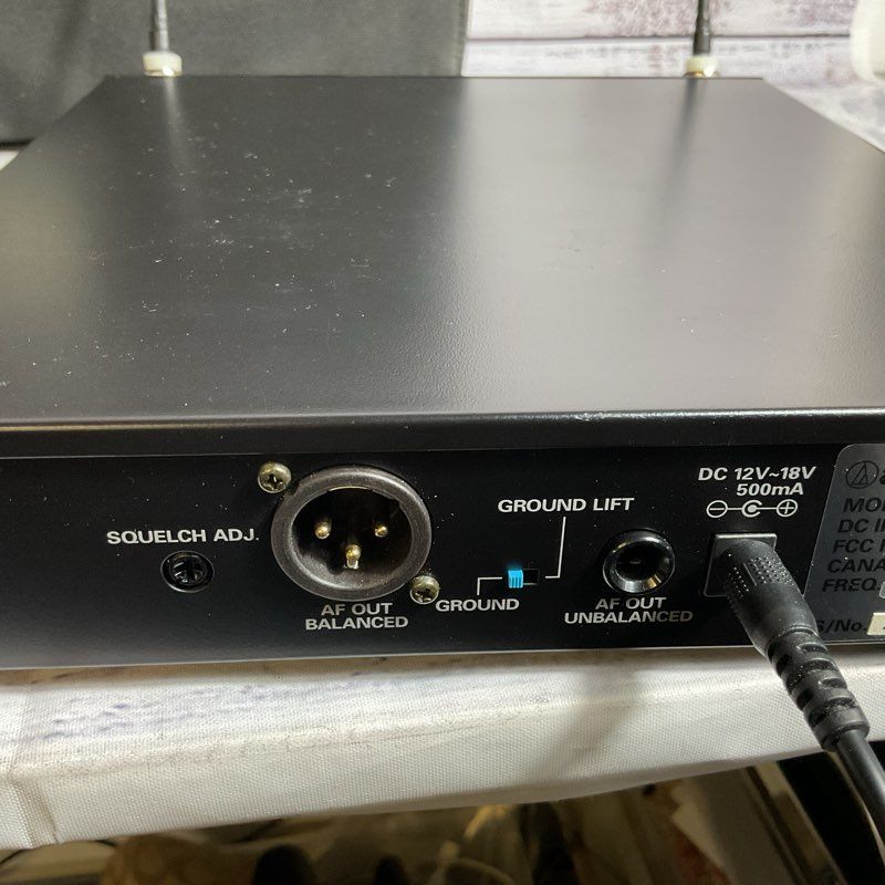 AUDIO TECHNICA ATW-R14 UHF DR-R4 Diversity Receiver with DR-T600 Microphone