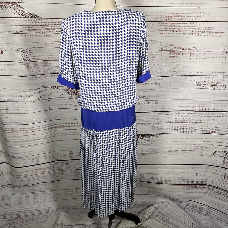 VTG. MINDY MALONE Women's Blue/White Dress- SEE MEASUREMENTS