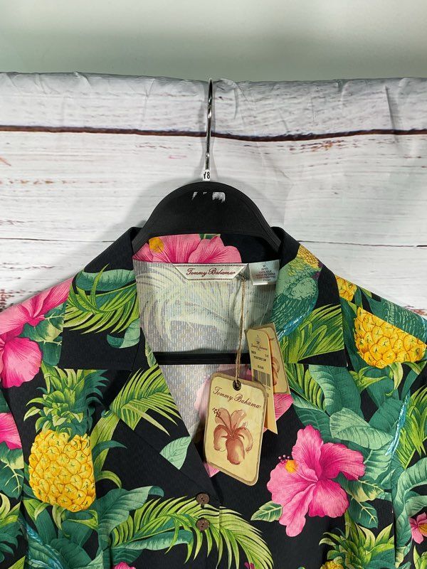 NEW Tommy Bahama Picture Perfect Camp Button Shirt Youth Size M 8/10 Tropical