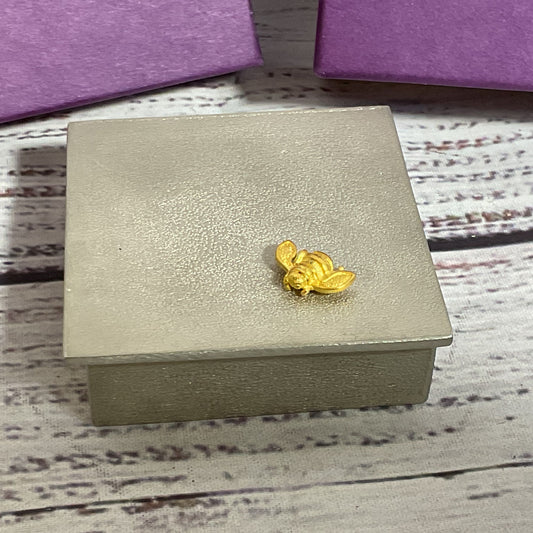 VTG. VILMAIN Gold Tone Bee Pewter Trinket Box- 2.25"
