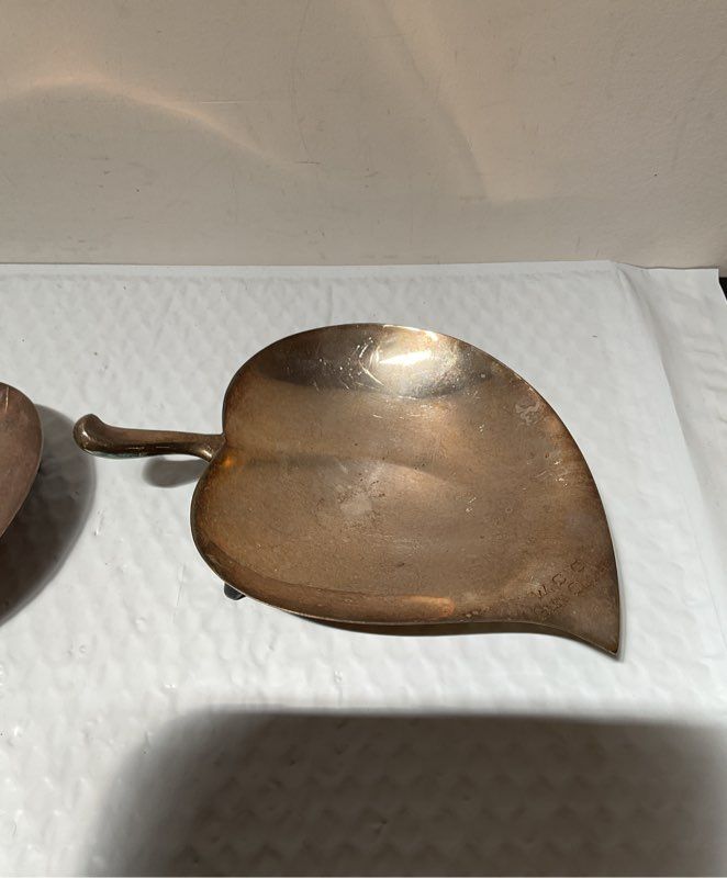 Set Of 2 Vintage B. Rogers Silver Co 1883 Leave Bowls Gun Club