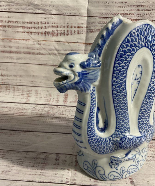 Vintage Chinese Dragon Statue Figural Tea Pot White & Blue 7.25" Missing Lid