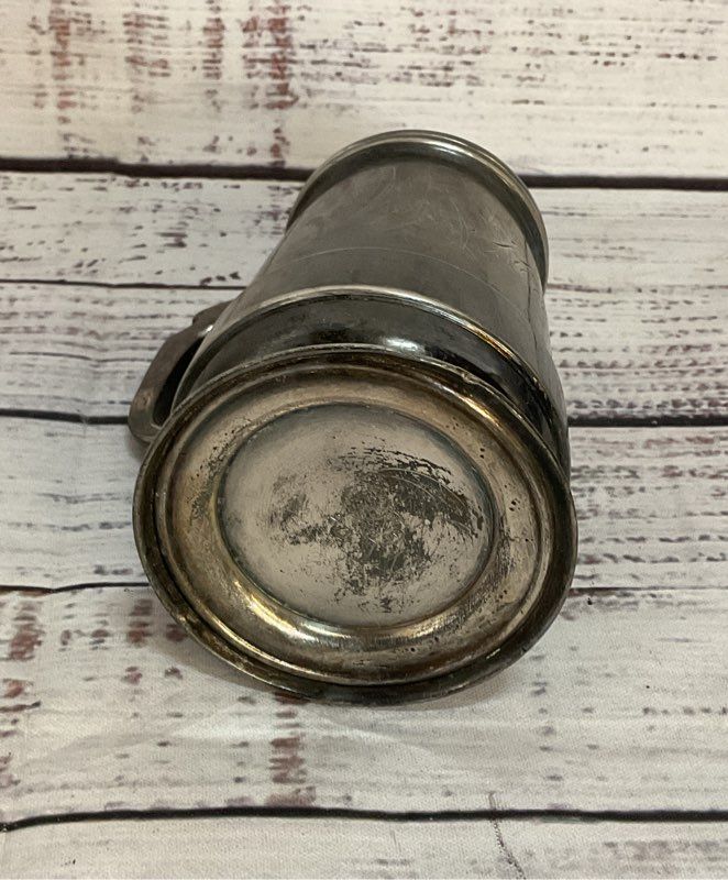 Middletown Vintage Quadruple Plated Silver Engraved Pepper Shaker