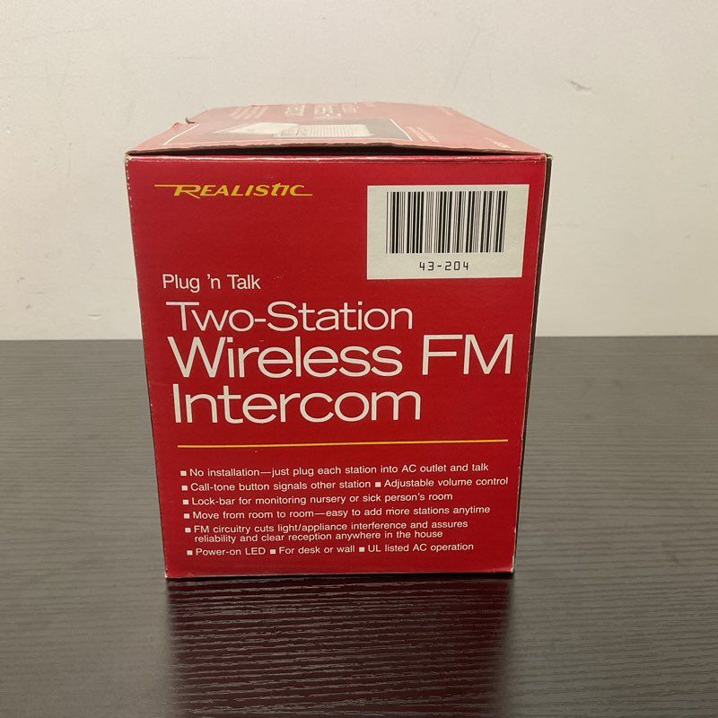 Vintage Realistic Two Station Wireless Fm Intercom Plug 'n Talk 43-204
