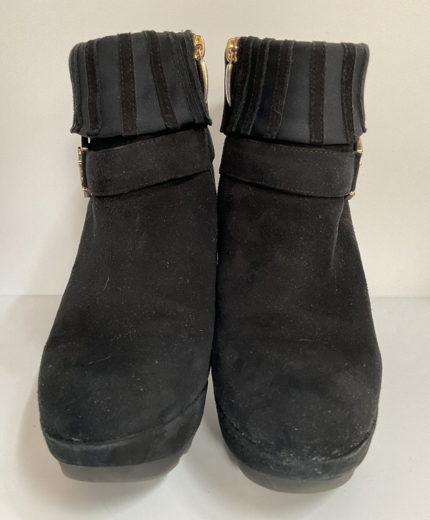 Cesare Paciotti Women's Black Suede Ankle Zip Boots Size 9 Made in Italy