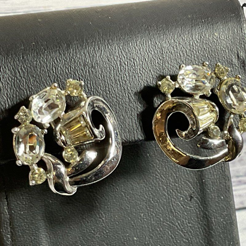 VTG. CROWN TRIFARI Art Deco Silver Tone Rhinestone Earrings