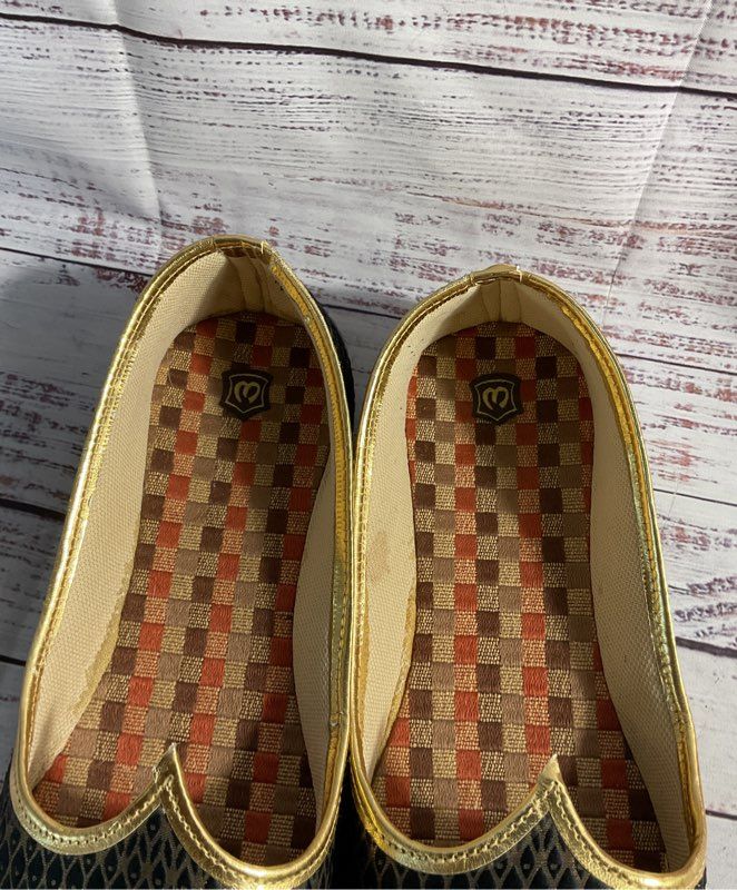 Manyavar Black & Gold Slip-On Men's India Dress Shoes Size 11
