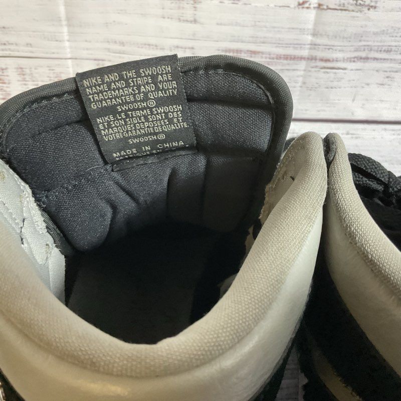 NIKE Jordan 1 Retro High OG Twist 2.0 Medium Grey Women's Sneakers- SZ 10