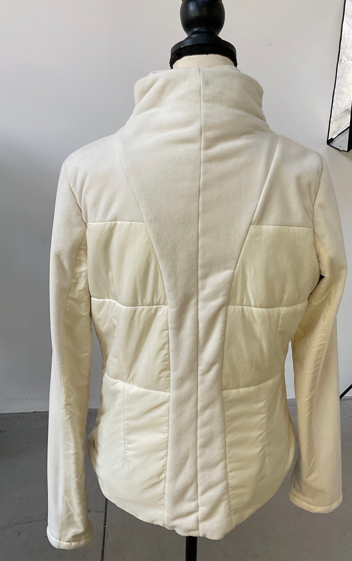 Women's Lululemon Cream Jacket Nylon/Fleece combo Size S/M