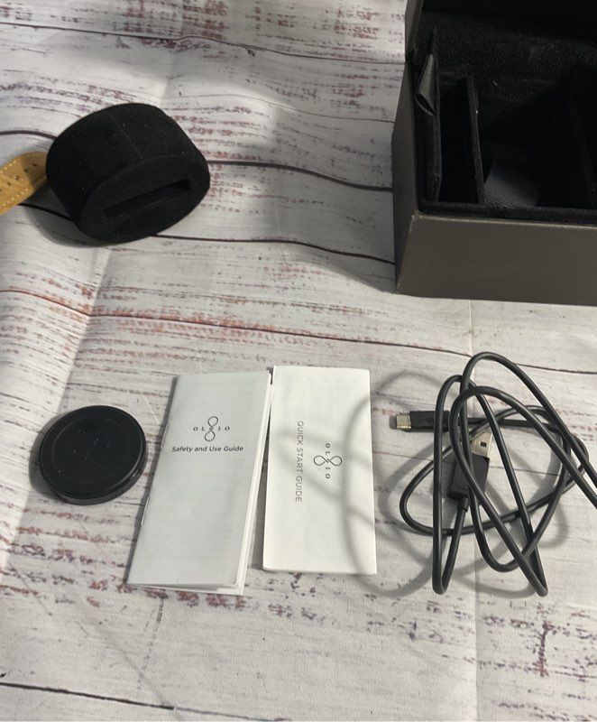 Olio Silver Tone Smart Watch With Leather Strap and Box