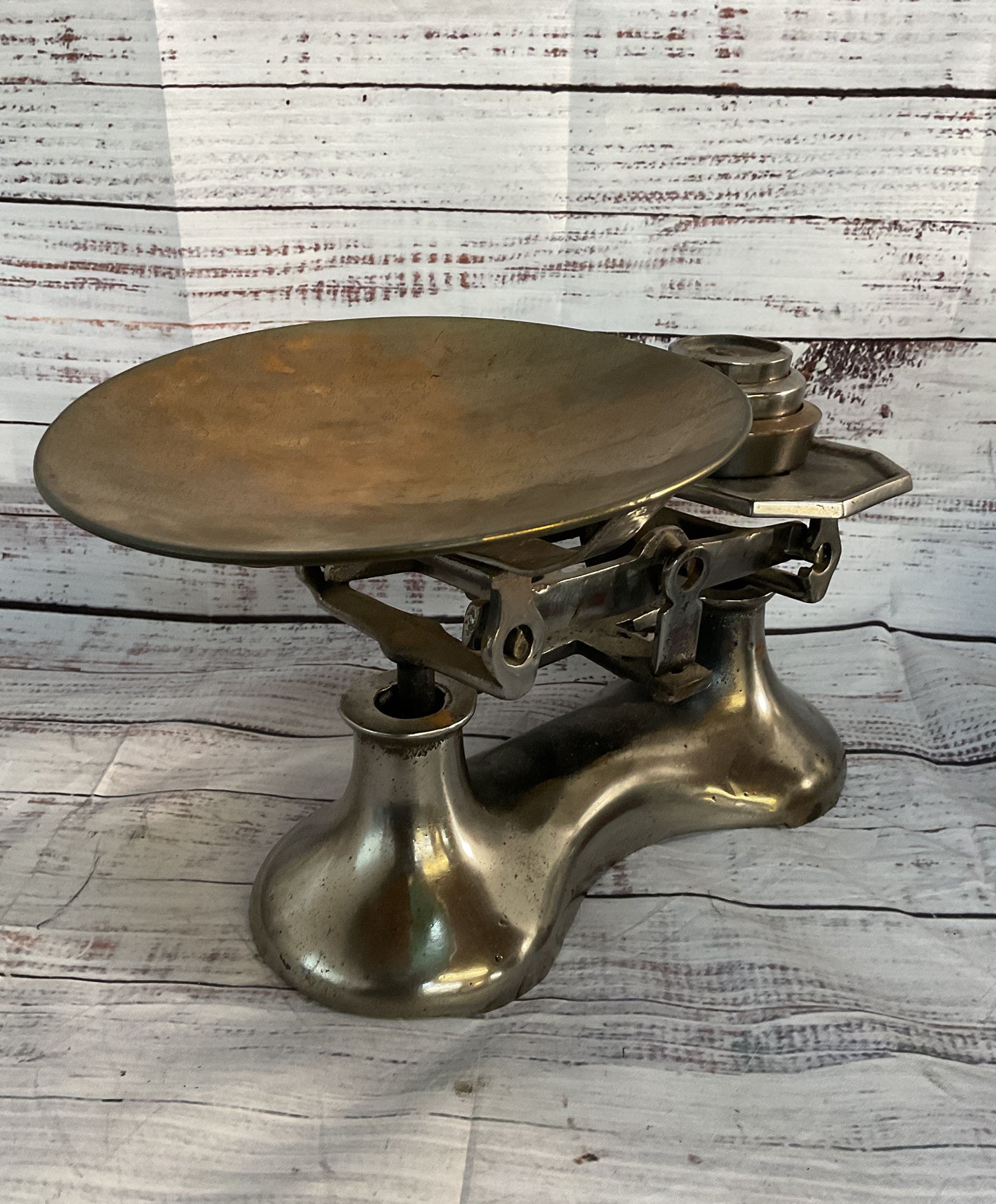 Tabletop Vintage Kitchen Scale with Weights