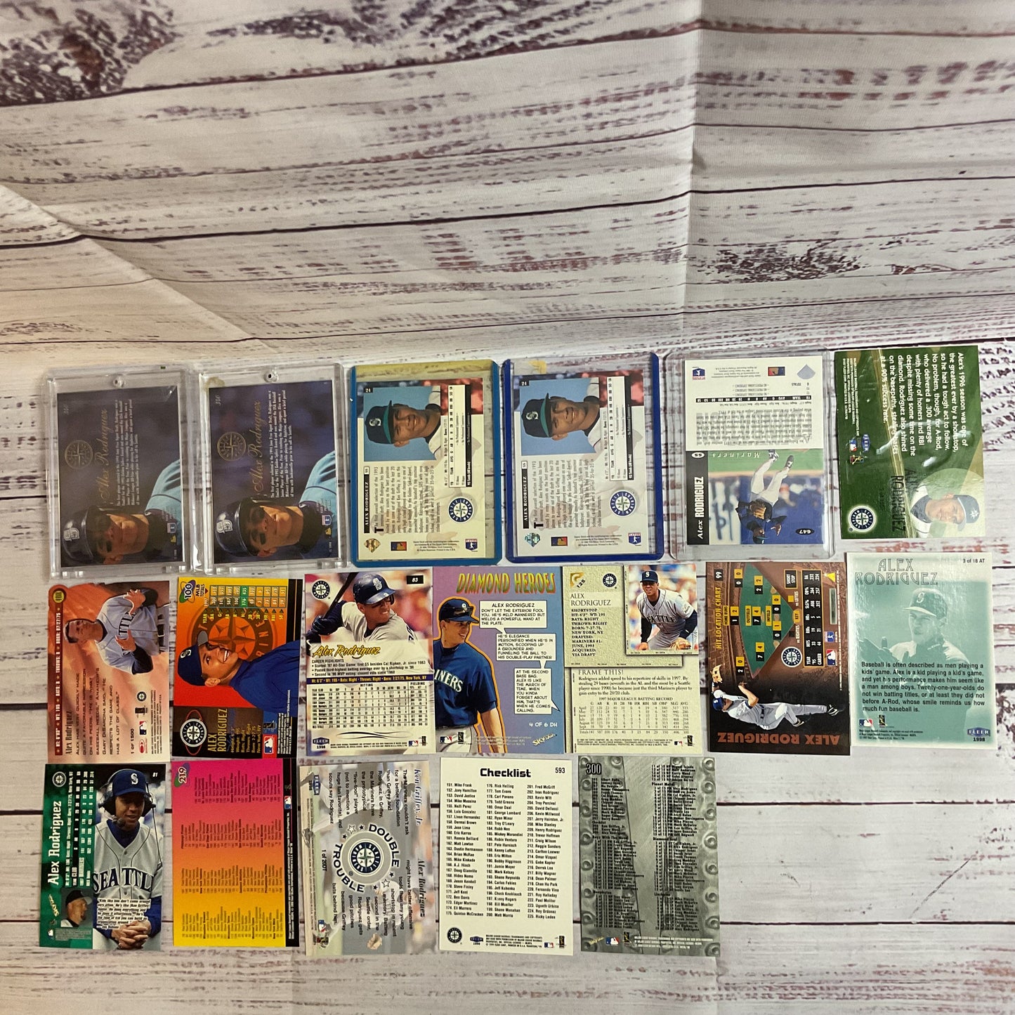 Set of 18 ALEX RODRIGUEZ Rookie and Regular Season Baseball Cards
