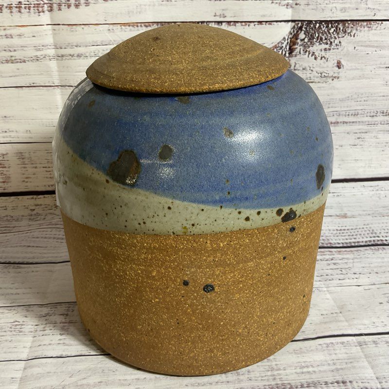 VTG. Modernist BRYON TEMPLE Pottery Jar with Lid- 7.5"